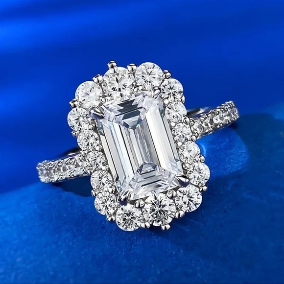 🎁 Diamond Emerald Cut Gorgeous Ring Size 6 - Picture 8 of 10